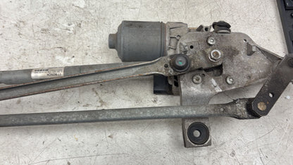 2004 - 2007 Volvo XC70  Estate WIPER MOTOR (FRONT) & LINKAGE 3397021174