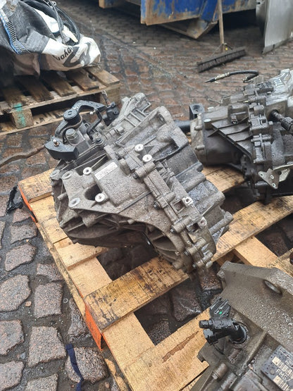 2012 - 2016 Volvo V40  Hatchback Manual Gearbox 1285236