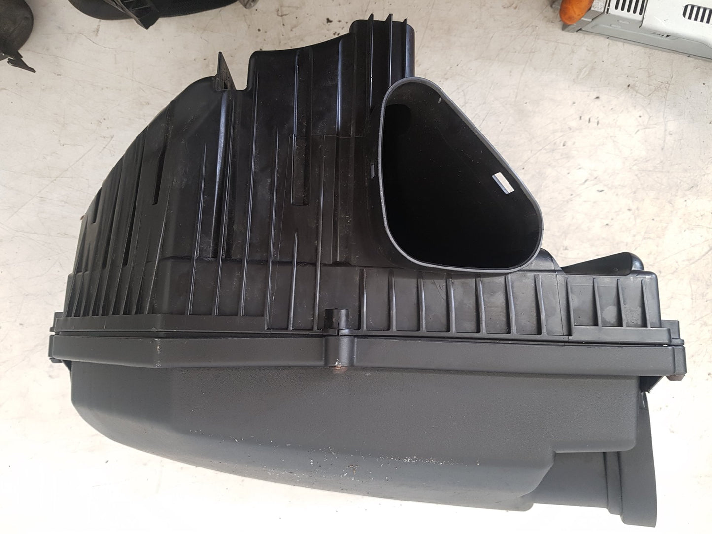 2011 - 2014 Volvo V60 I 155 Estate Air Filter Box 31370671