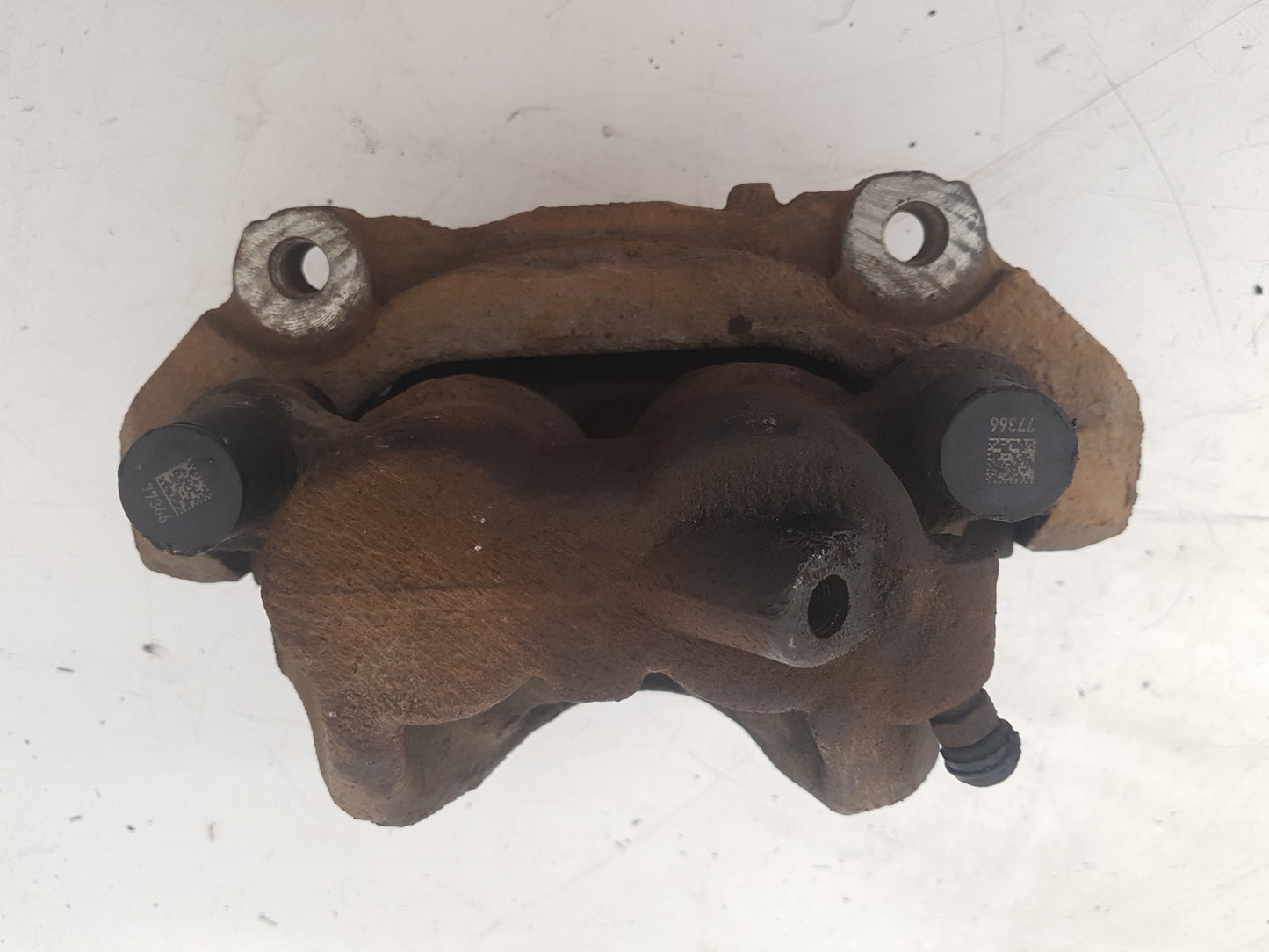 2010 - 2014 Volvo XC60  Estate Left Front Caliper