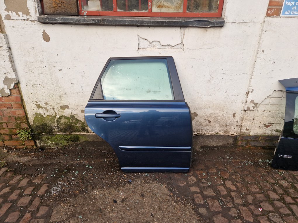 2004 - 2010 Volvo V50   Estate DOOR - BARE (REAR DRIVER SIDE) 31250166