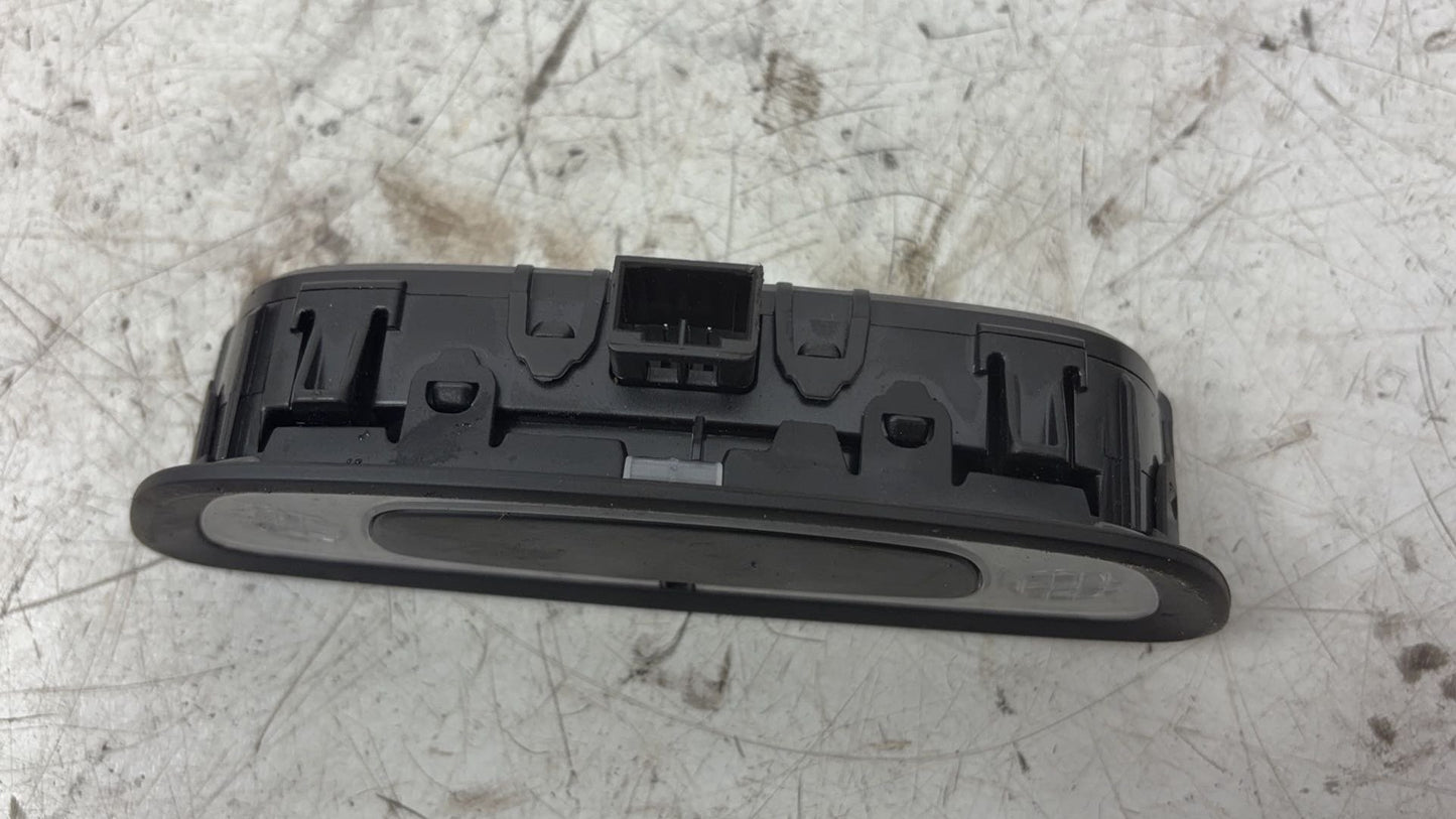 2011 - 2014 Volvo XC90  Estate Rear Interior Light 32289761