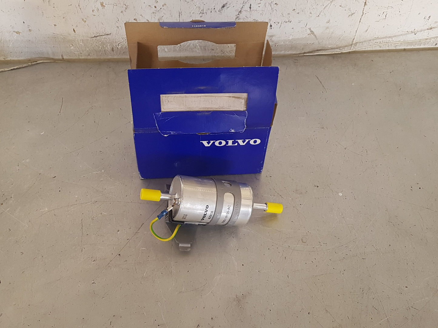 2006 - 2014 Volvo XC90   Fuel Filter 31271607