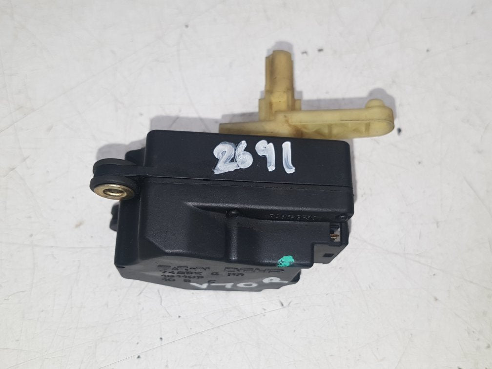 2003 - 2007 Volvo V70  Estate HEATER VALVE 74932
