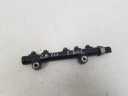 2014 Volvo V40  Hatchback Injection Rail 968529758002
