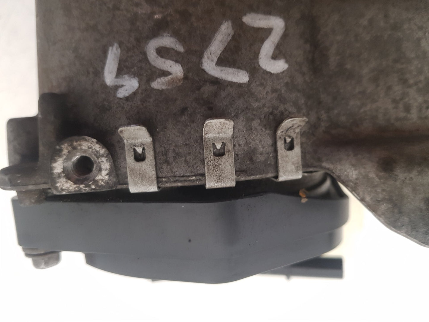 2010 - 2012 Volvo S40  Saloon Fuel Filter Housing AV6Q9180AF