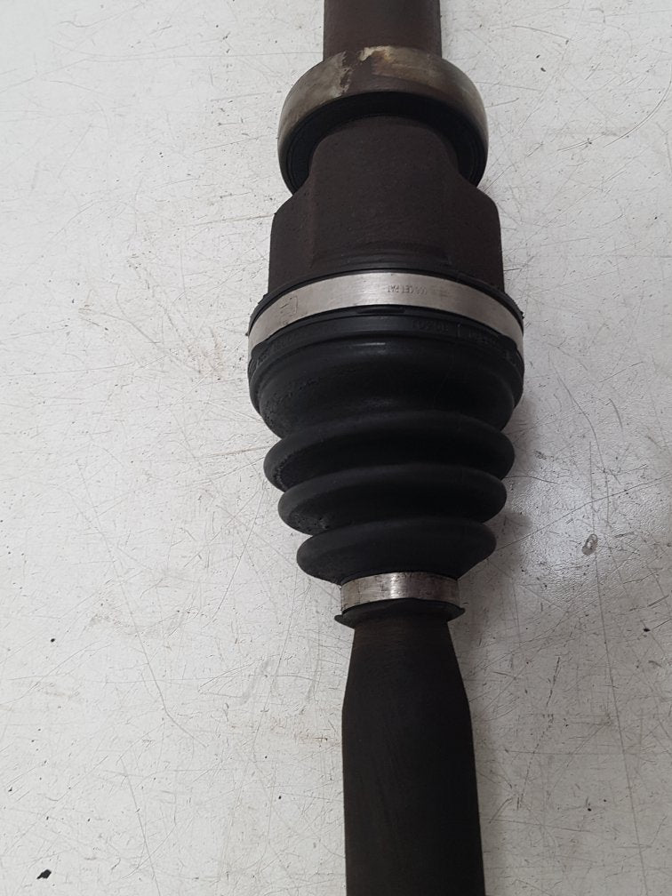 2006 - 2013 Volvo C30  Hatchback Driveshaft (Manual) UK Drivers Side Front. 36001360