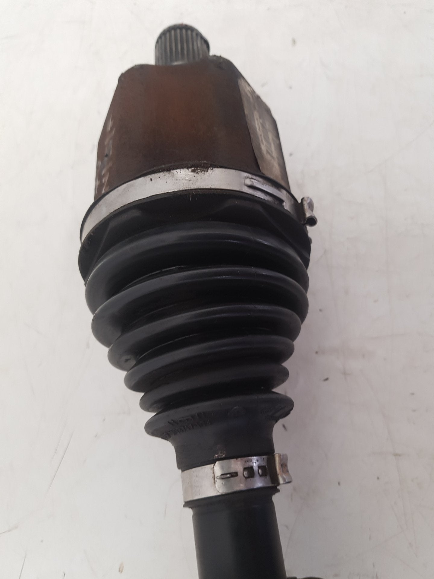 2007 - 2010 Volvo V70  Estate Left Front Drive Axle 31256779