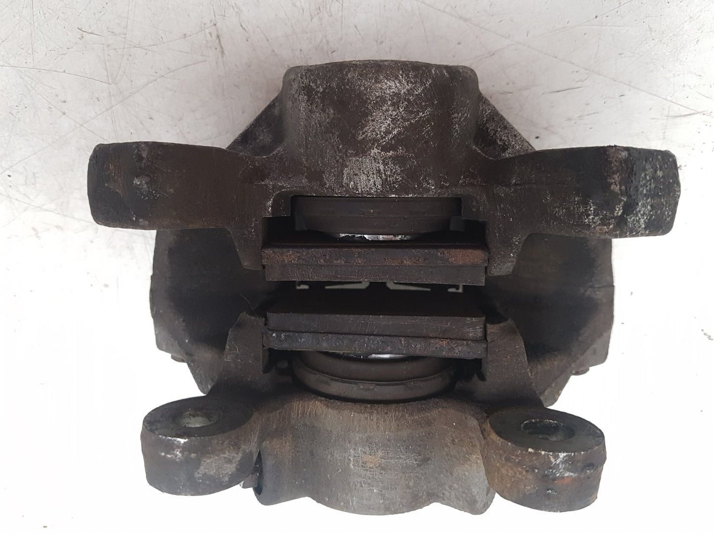 1992 - 1997 Volvo 850  Estate Left Rear Caliper 5003814