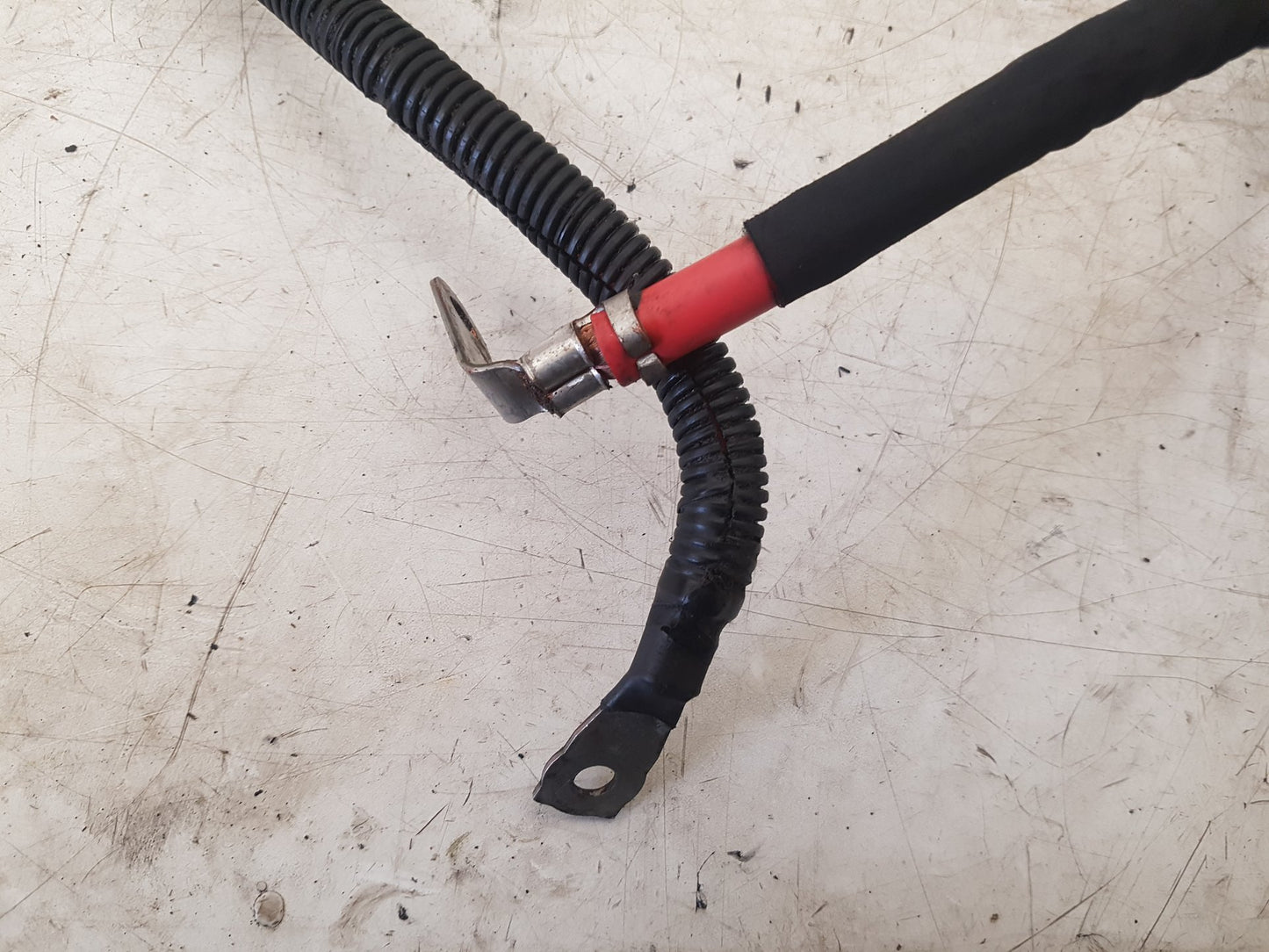 2017 - 2026 Volvo V60 II 225 Estate POSITIVE BATTERY LEAD 31453844