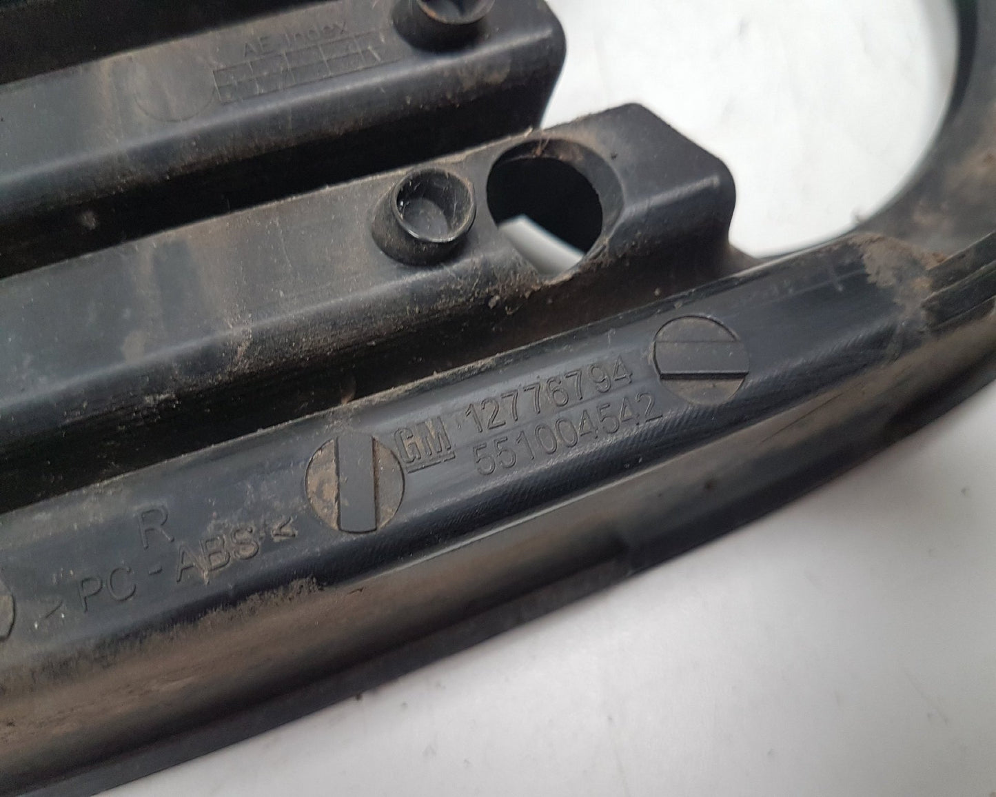 2010 - 2012 Saab 95  Saloon FOG LIGHT GRILL (RIGHT) 12776794