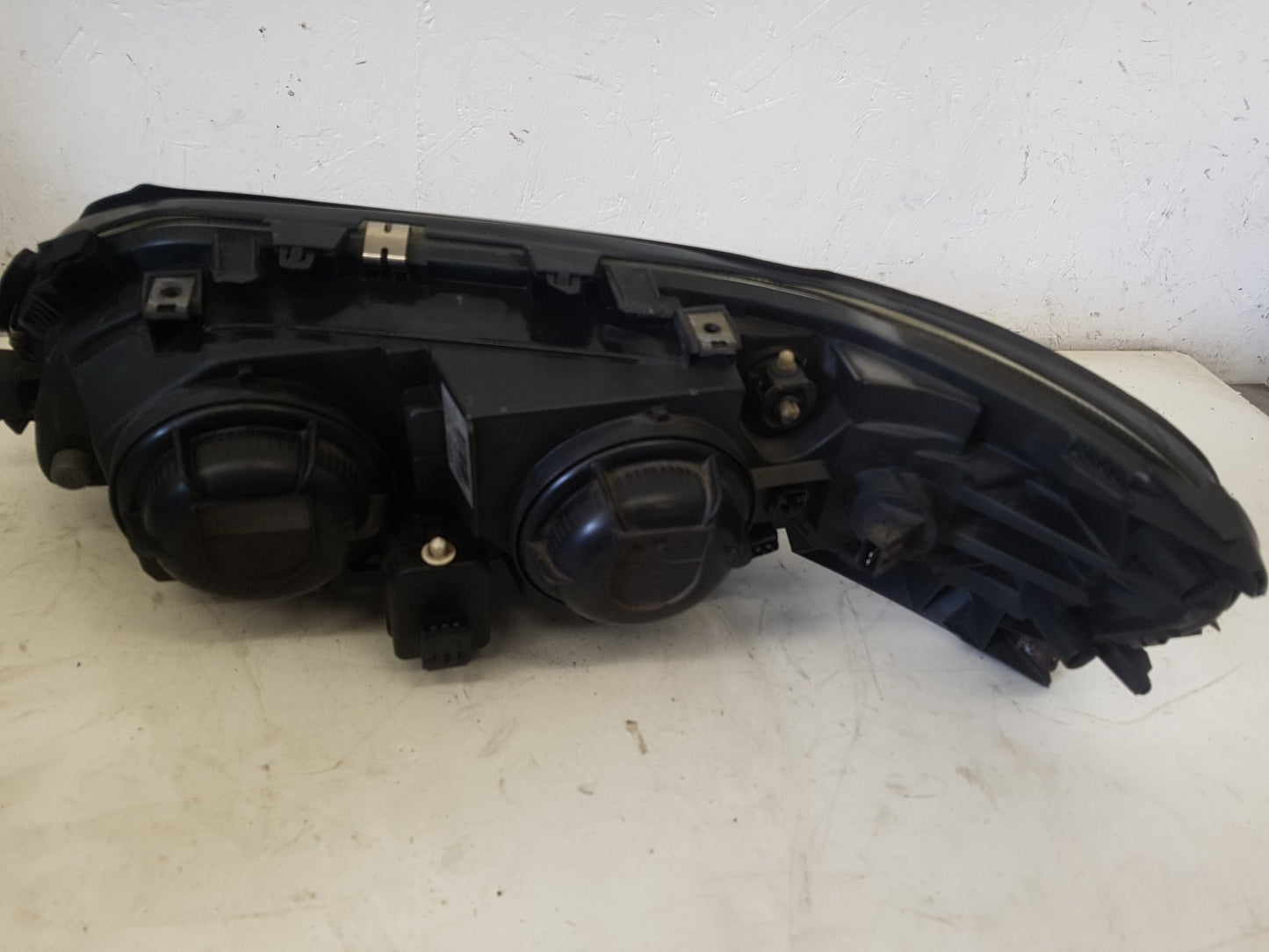 2001 - 2008 Volvo V70  Estate Right Headlight 8620691