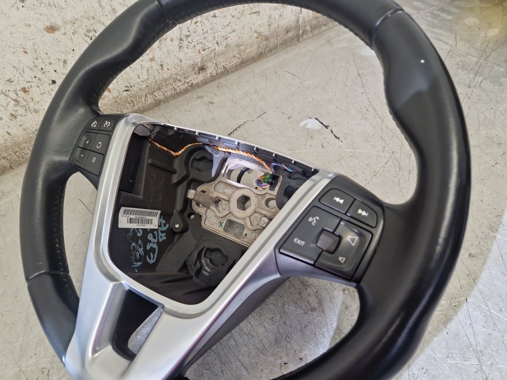 2013 - 2019 Volvo V40 III 525 Hatchback Steering Wheel 31250592
