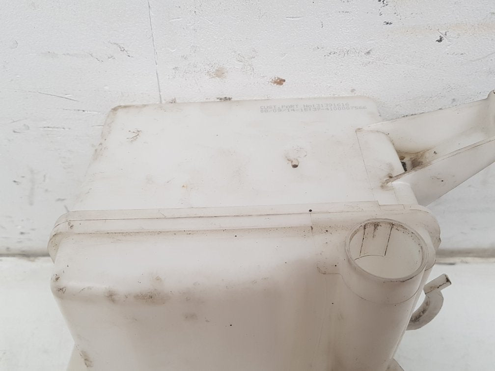 2012 - 2016 Volvo V40  Hatchback Washer Bottle 31276094