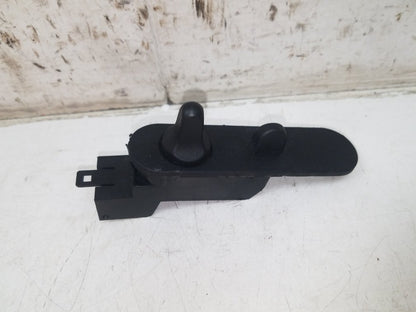 1988 - 1998 Saab 9000  Hatchback Mirror Retract Switch 9505488