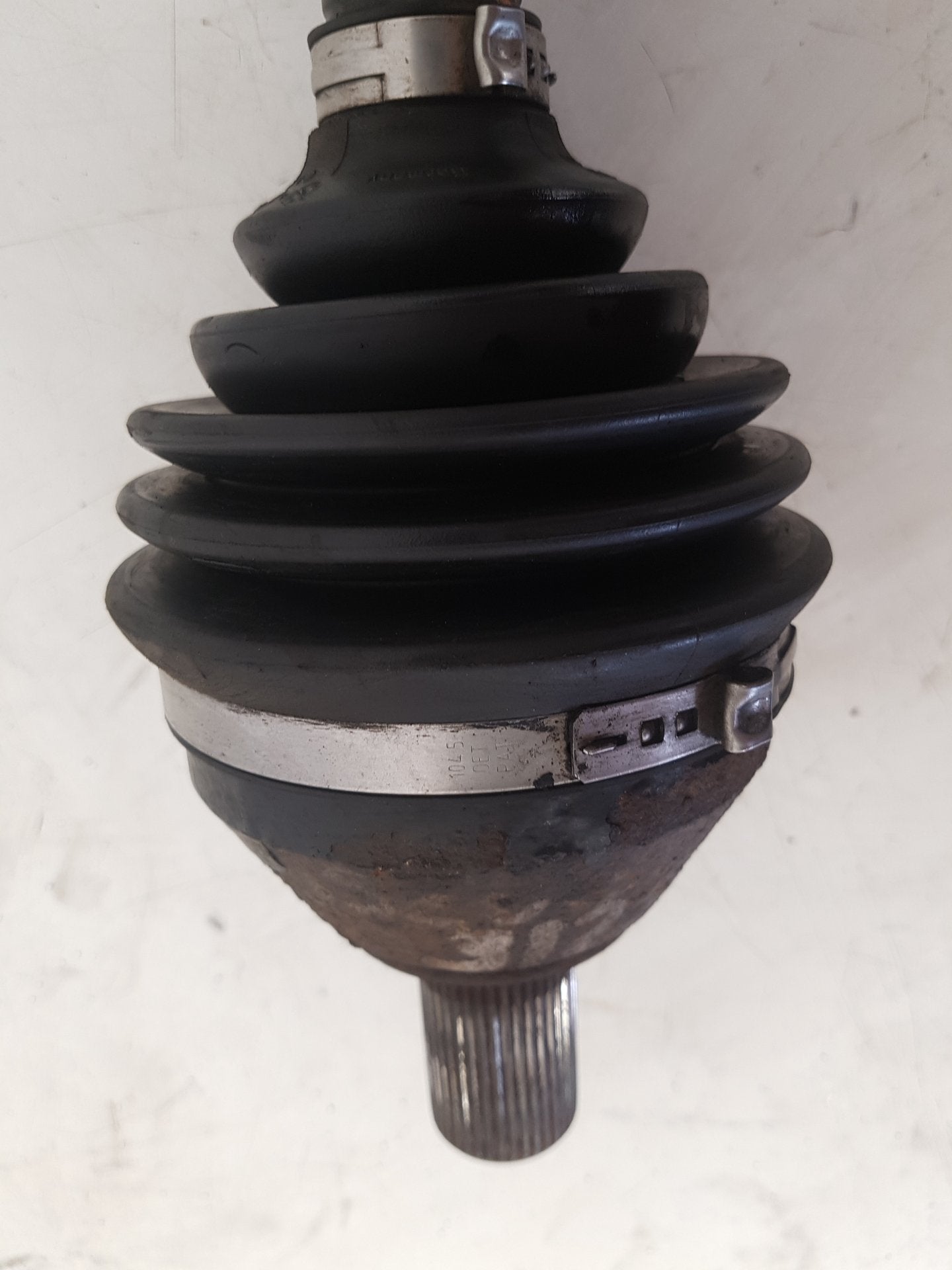 2007 - 2010 Volvo V70  Estate Left Front Drive Axle 31256779