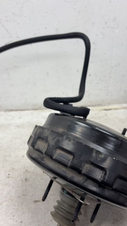 2011 - 2014 Volvo V60 I 155 Estate Brake Booster 31329895