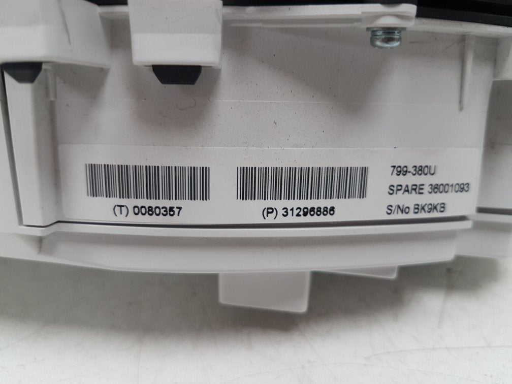 2012 - 2016 Volvo V40 Cross Country  Hatchback Instrument Cluster 31296886