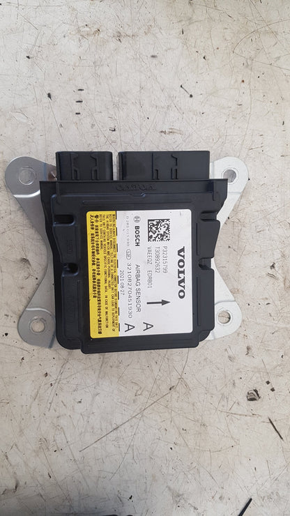2017 - 2025 Volvo XC40 536 SUV SRS Control Module 32315799