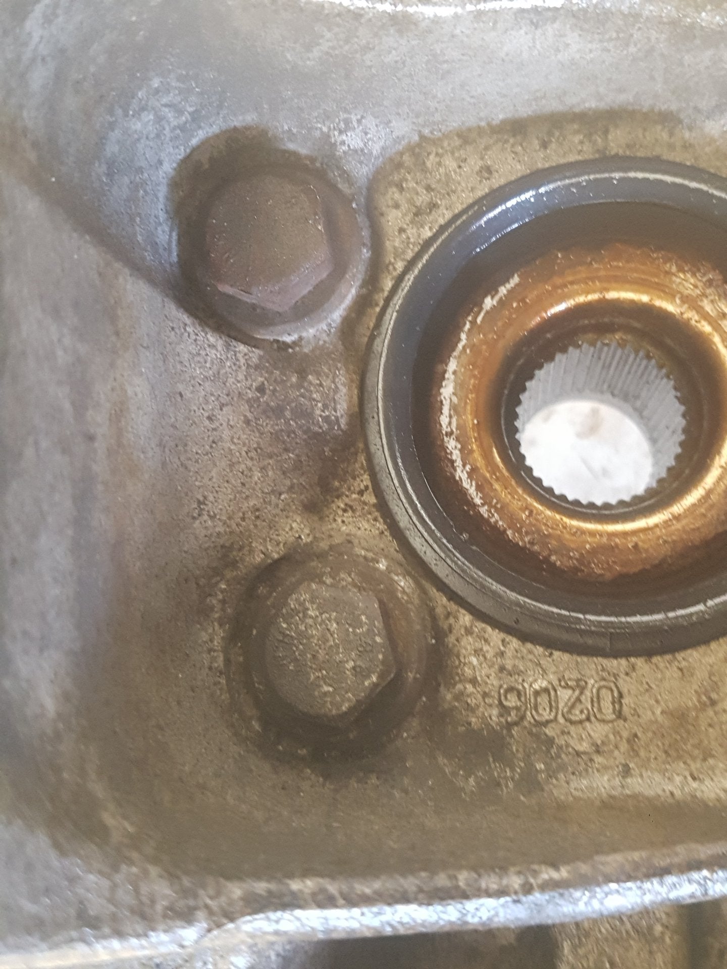 2013-2016 Volvo V40 III 525 Left Front Hub Assembly 31387650 VRAC Grade A