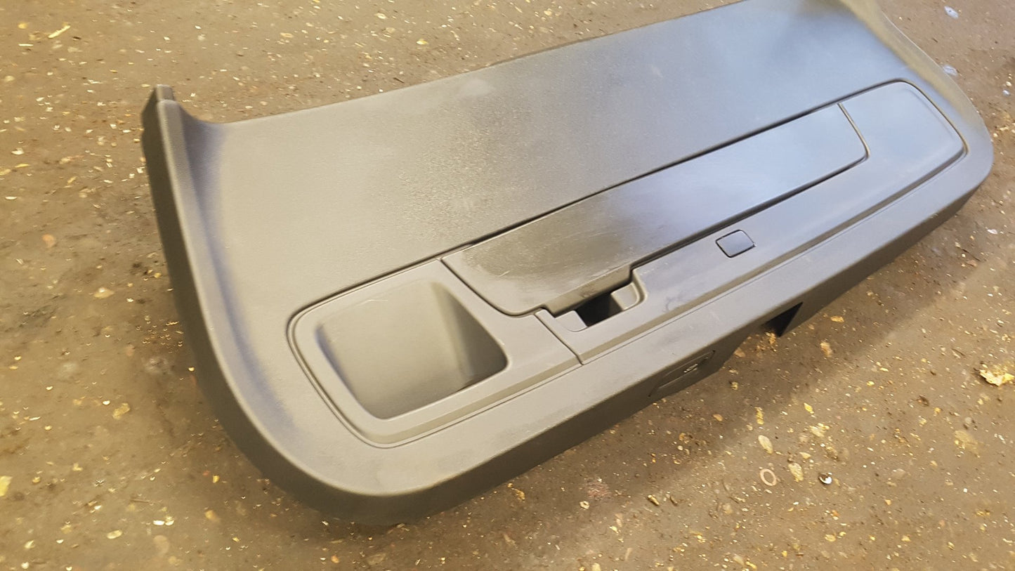 2017 - 2026 Volvo V60 II 225 Estate BOOT LOAD COVER 31462593