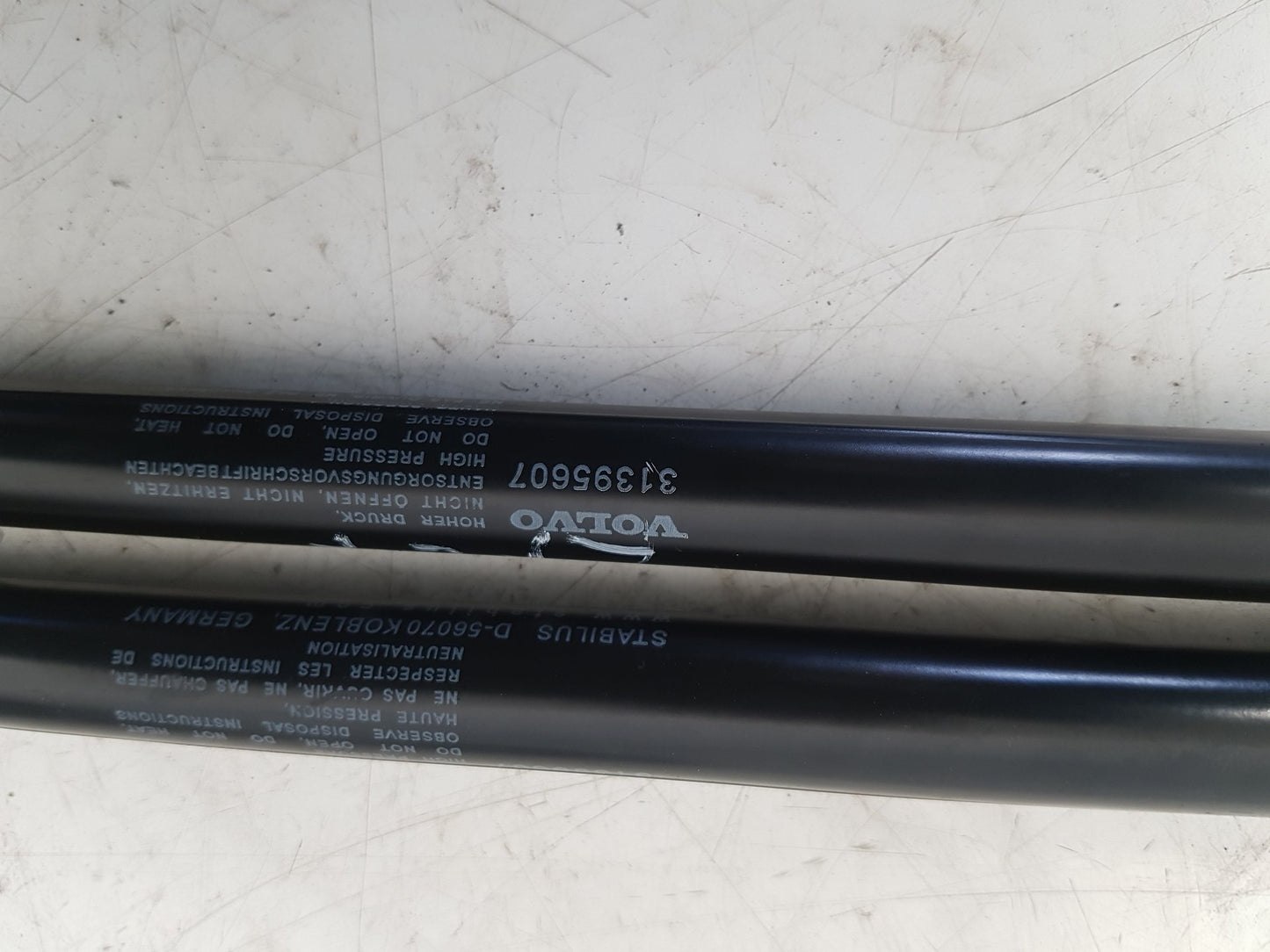 2015 - 2019 Volvo V40 Cross Country  Hatchback TAILGATE STRUTS (PAIR) 31395607