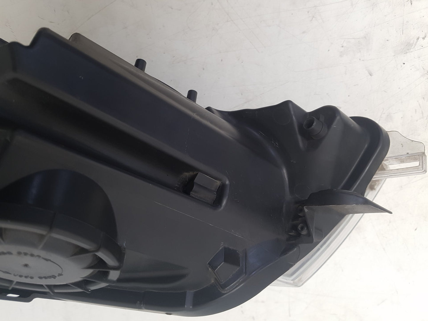 2010 - 2012 Saab 9-5  Saloon Right Headlight 12775737
