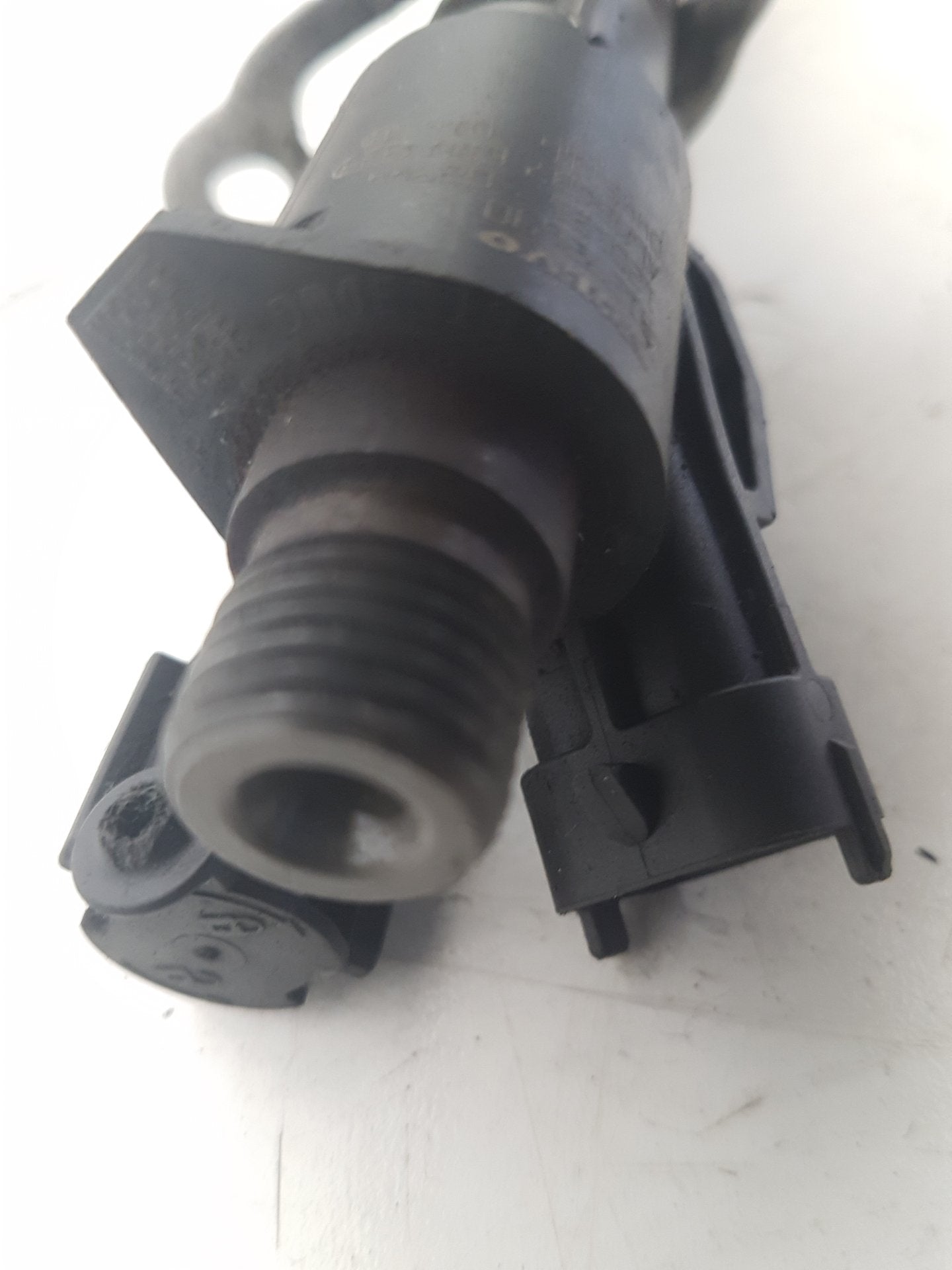 2009 - 2013 Volvo V60  Estate Fuel Injector 31272690