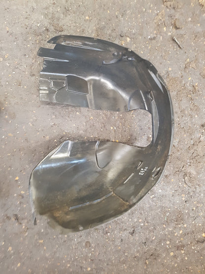 2006 - 2010 Volvo C70  Convertible Left Front Guard Liner 30787469