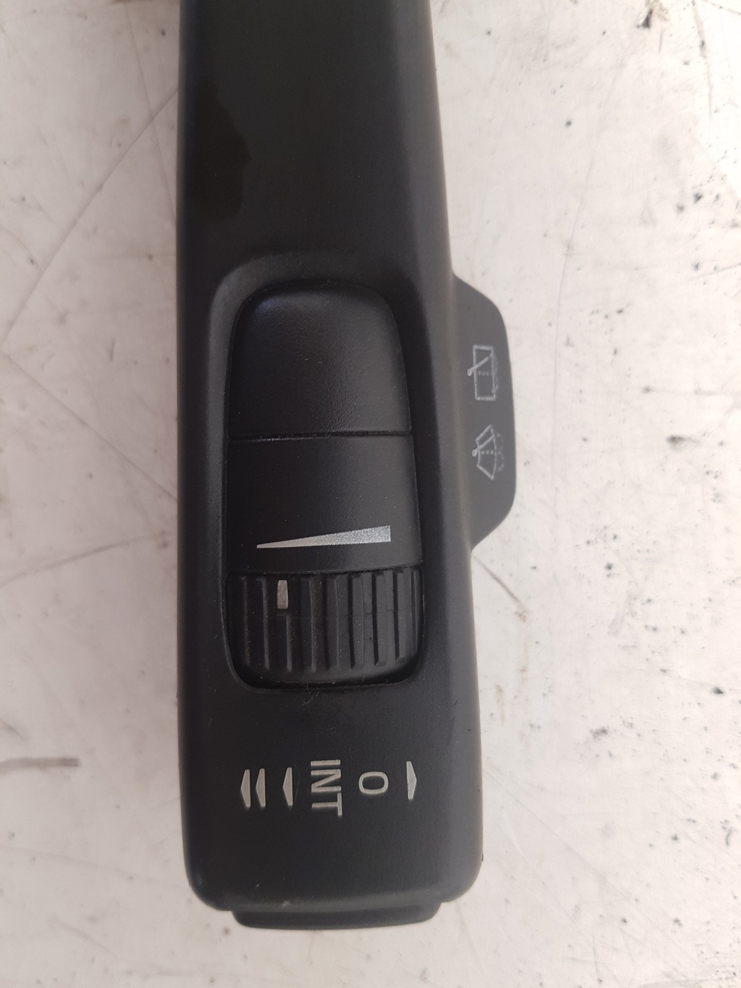 2010 - 2012 Volvo V50   Estate Wiper Switch 17D770