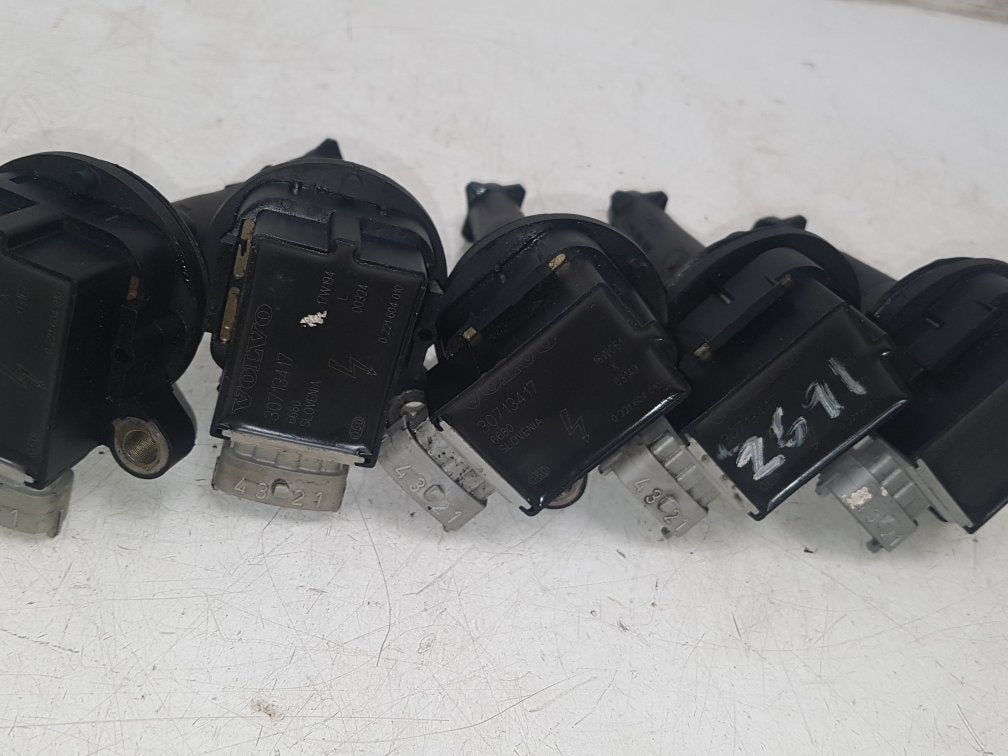 2003 - 2007 Volvo V70  Estate COIL PACK SET 30713417