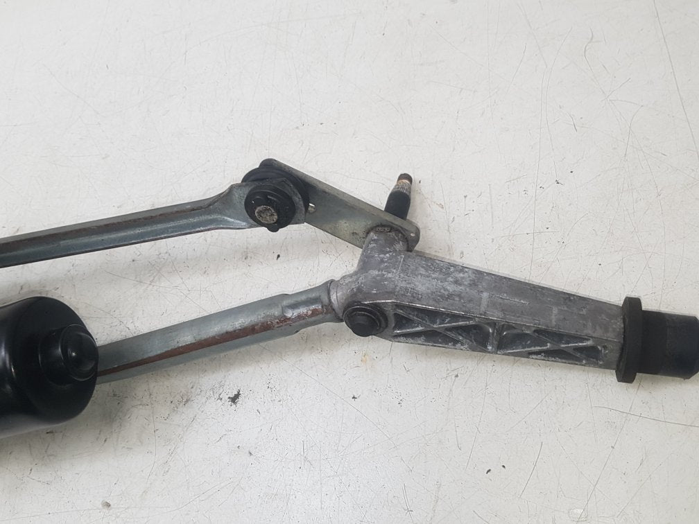 2003 - 2007 Volvo V70  Estate WIPER MOTOR (FRONT) & LINKAGE 09151850