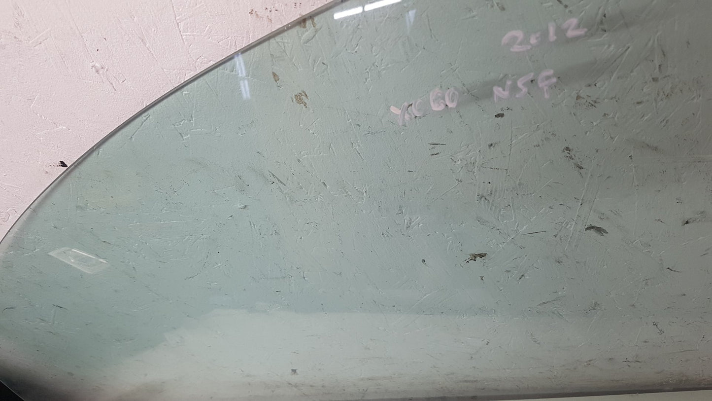 2008 - 2016 Volvo XC60   Left Front Door Window