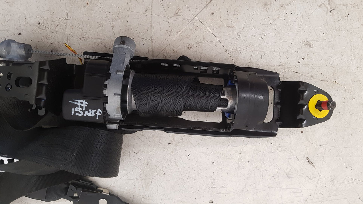2008 - 2017 Volvo XC60 I 156 SUV Left Front Seat Belt 39817380