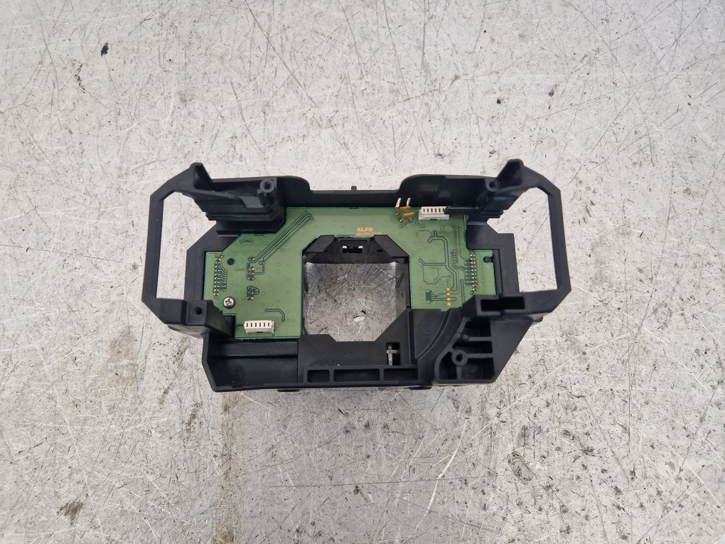 2010 - 2018 Volvo V60   STEERING WHEEL MODULE (SWM) 31334643