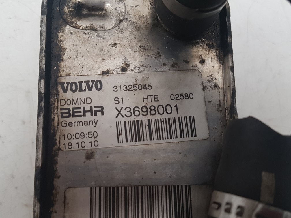 2010 - 2014 Volvo V60  Estate Engine Oil Cooler 31325045