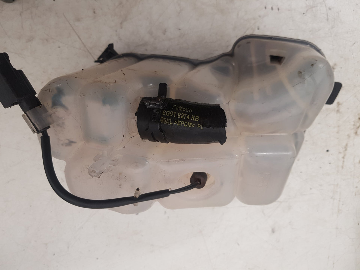 2011 - 2014 Volvo V60 I 155 Estate Radiator Pressure Bottle 6G91-8K218-2L4A CD