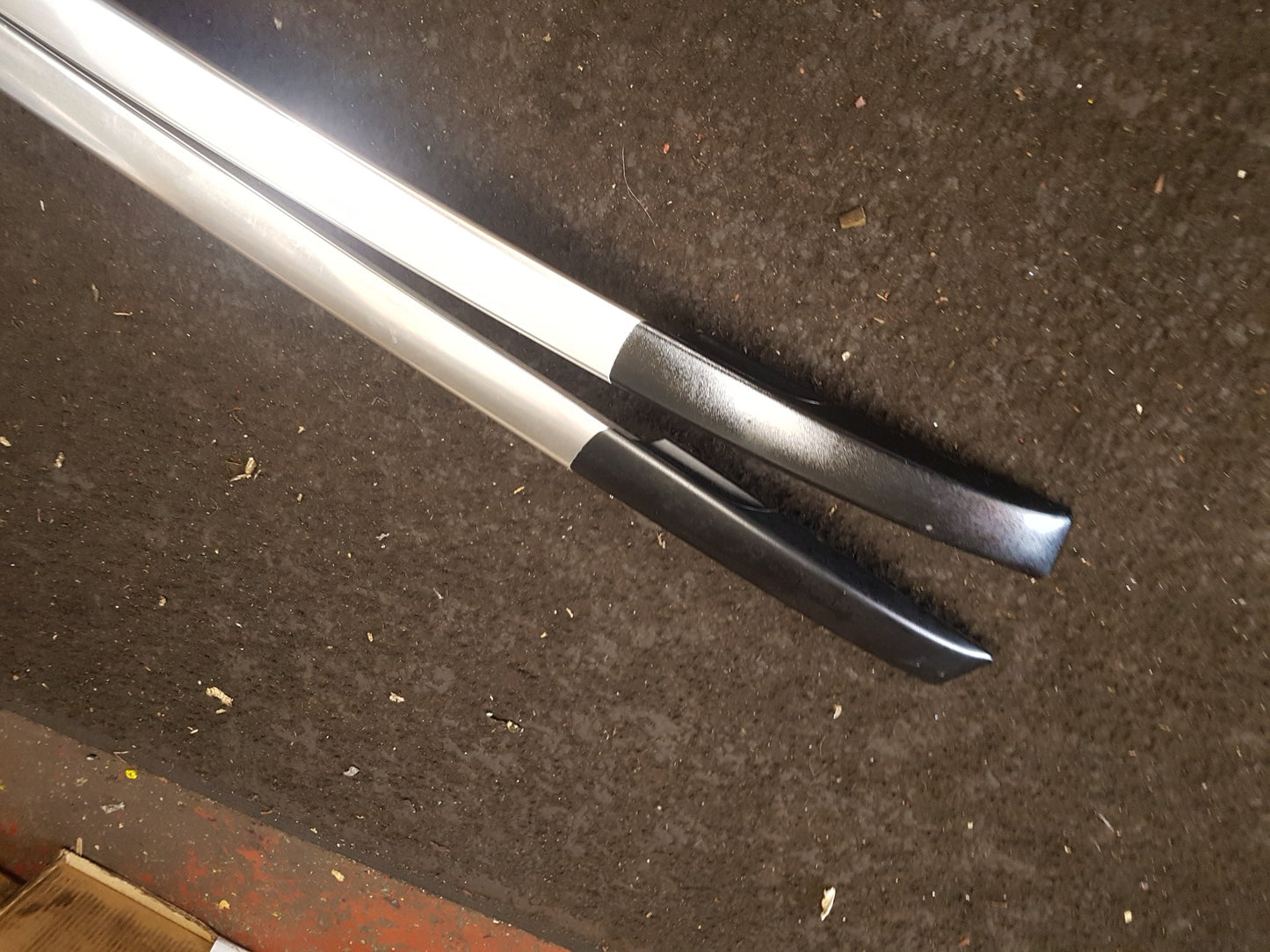 2015 - 2019 Volvo V40 Cross Country  Hatchback Roof Rail 31385000
