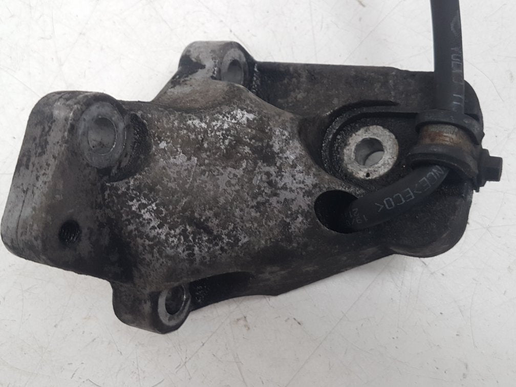 2005 - 2010 Volvo XC90  Estate ENGINE MOUNT HOLDER 30741567
