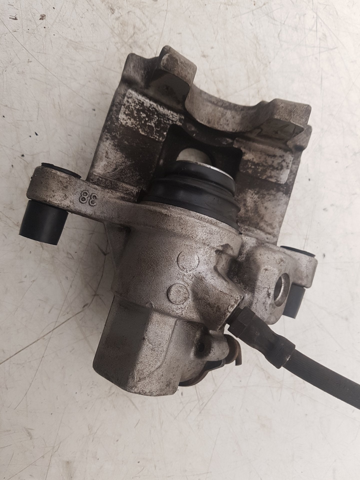 2013 - 2016 Volvo V40 III 525 Hatchback Right Rear Caliper 36001766