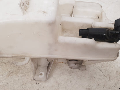 2013 - 2016 Volvo V40 III 525 Hatchback WASHER BOTTLE & MOTOR 31276094
