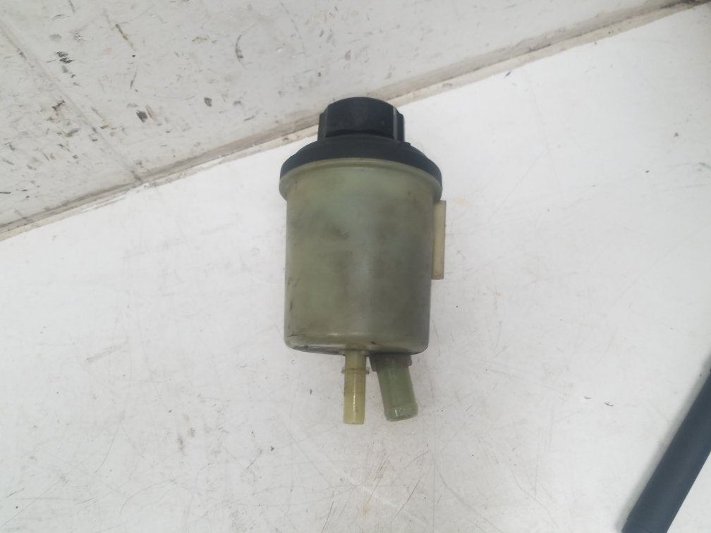 2010 - 2013 Volvo V60  Estate POWER STEERING RESEVOIR 31302576