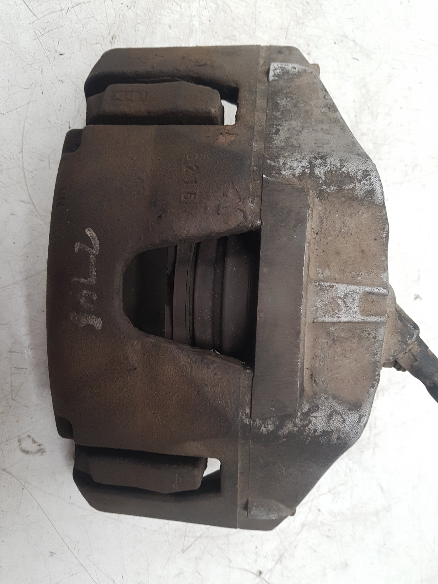 2007 Volvo C70  Convertible Left Front Caliper 36000731