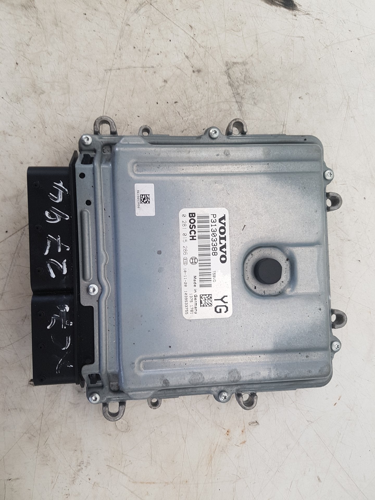 2008 - 2016 Volvo XC70 III 136 Estate Engine ECU 31303388