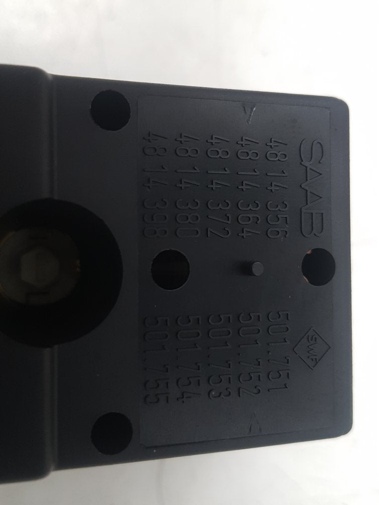 2001 Saab 9-3  Hatchback Right Front Window Switch