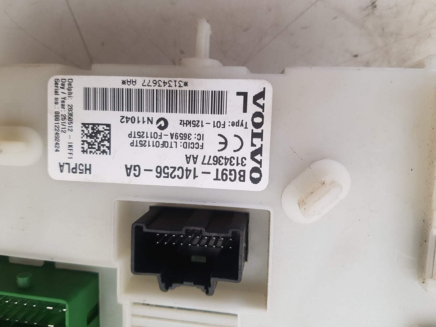 2012 Volvo S60  Saloon CEM (CENTRAL ELECTRONIC MODULE) 31343677 AA