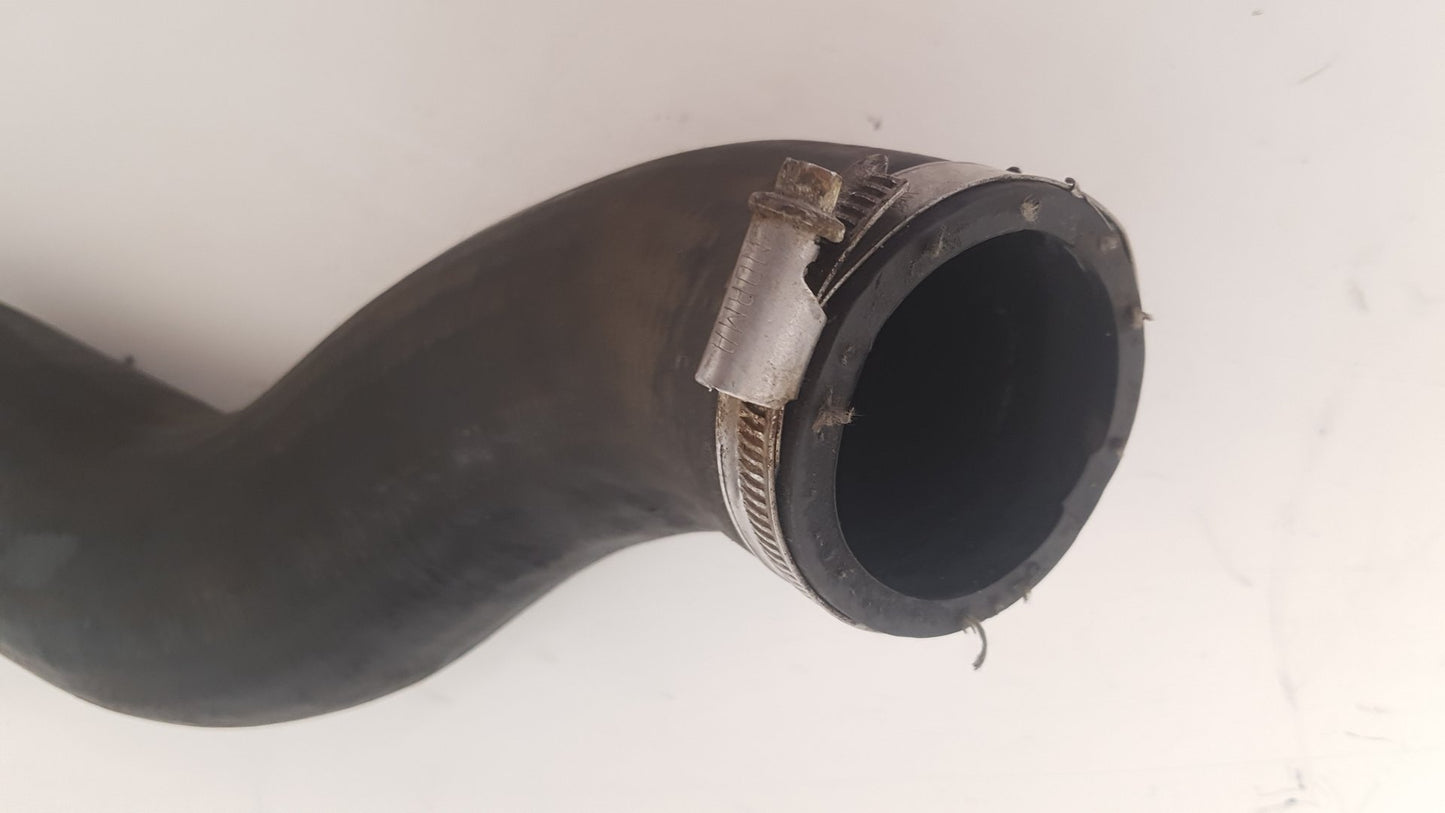 2001 - 2005 Volvo V70  Estate INTERCOOLER PIPE / BOOST HOSE 30680218