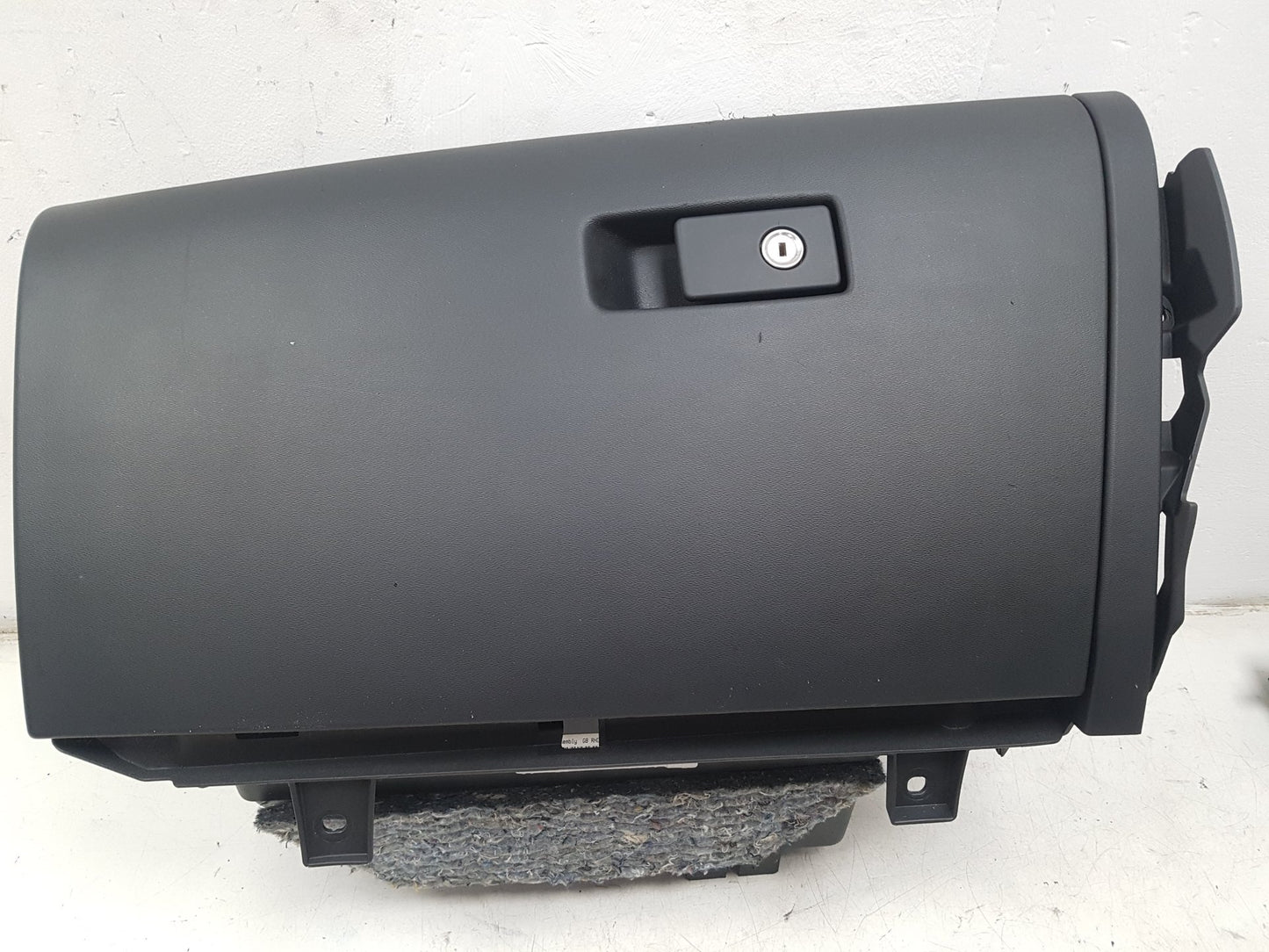 2013 - 2015 Volvo V60  Estate Glove Box 39826885