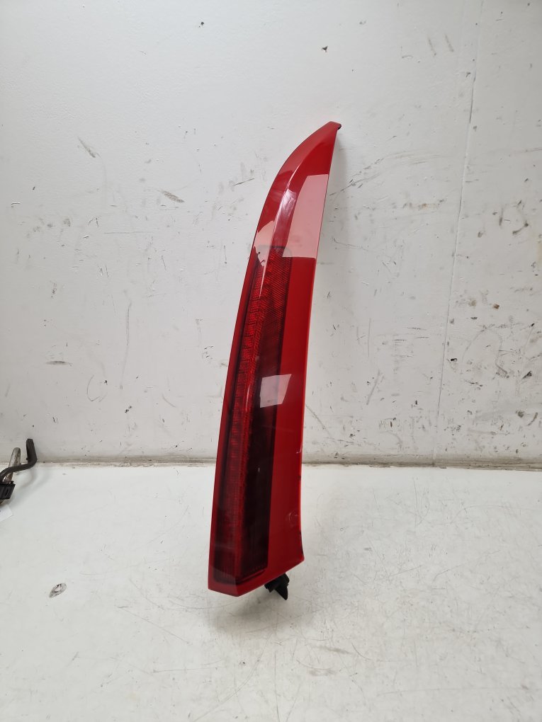 2002 - 2006 Volvo XC90  Estate REAR/TAIL LIGHT UPPER (DRIVER SIDE) 30678221