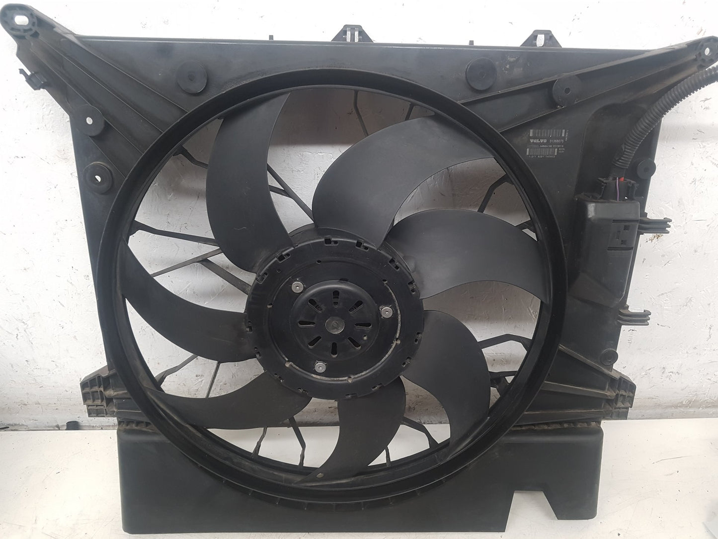 2011 - 2014 Volvo XC90  Estate RADIATOR FAN & COWLING (A/C CAR) 30776419